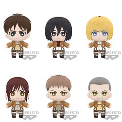 Expositor 9 Peluches Tomonui Series 1 Attack on Titan 15cm surtido