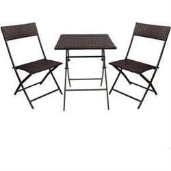 CONJUNTO DE MESA CUADRADA PLEGABLE (60X72 CM) + 2 SILLAS DE RATÁN (44X83,5 CM) AKTIVE