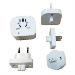 KIT ADAPTADOR DE VIAJE UNIVERSAL (100 PAÍSES) 7HSEVENON ELEC BL.1