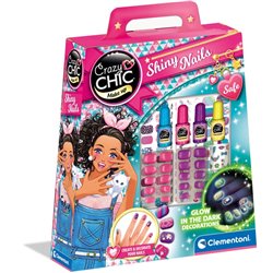 UÑAS BRILLANTES EN LA OSCURIDAD