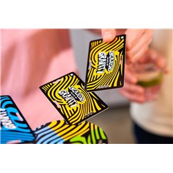 JUEGO CARDS VS GRAVITY PRO