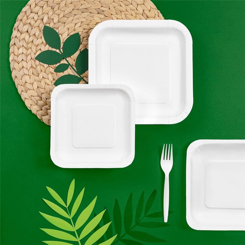 PLATOS CUADRADO CARTON 18CM 12UDS.